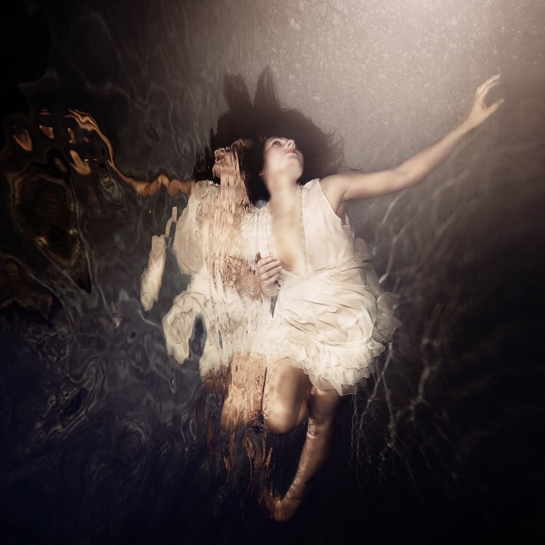 Photographer: Tina Terras & Michael Walter – Tausend Liter Fotos Model: Rosa Vocino