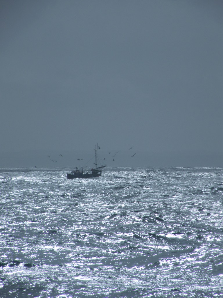 fishing_boat_off_st_michaesls_mount